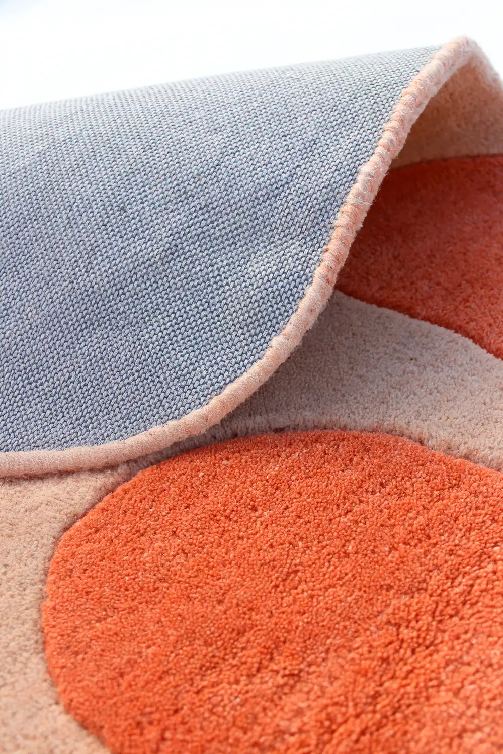 Abstract Floral Round Hand-Tufted Wool Rug - Image 4