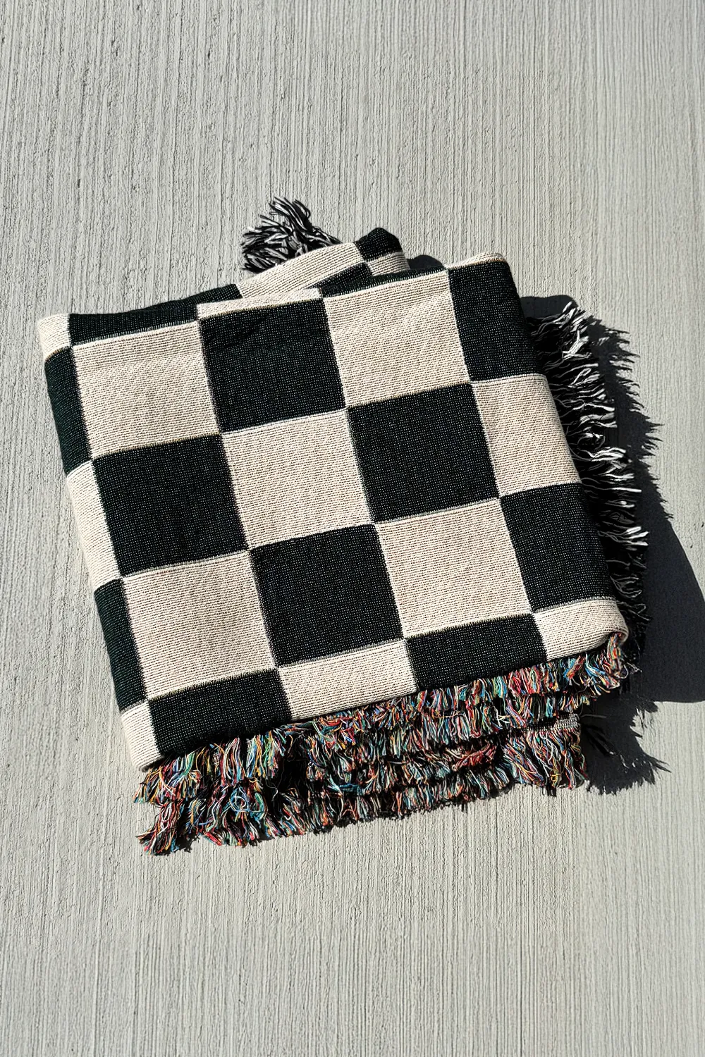Black and White Checkered Cotton Woven Blanket - Image 3