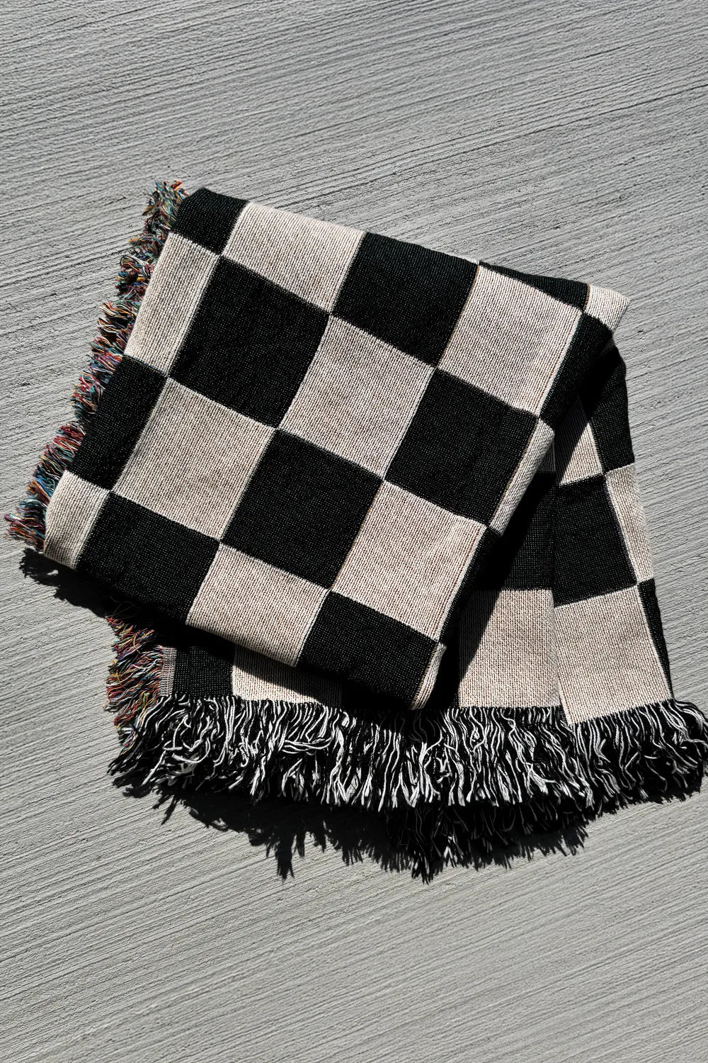 Black and White Checkered Cotton Woven Blanket - Image 9