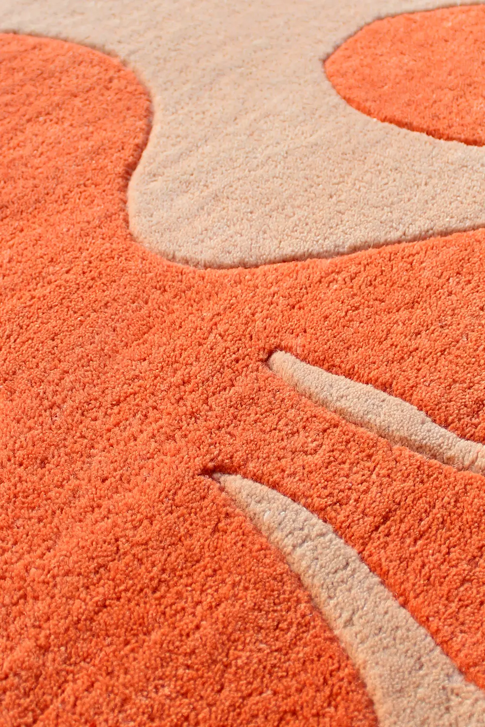 Abstract Floral Hand-Tufted Wool Rug - Image 4