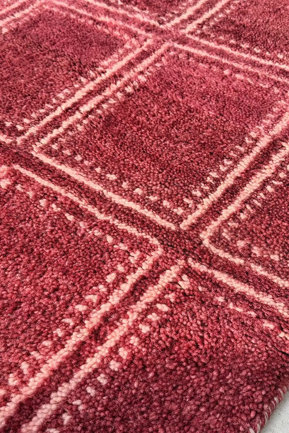 Boxstep Bold Grid Hand-Knotted Wool Rug - Image 11