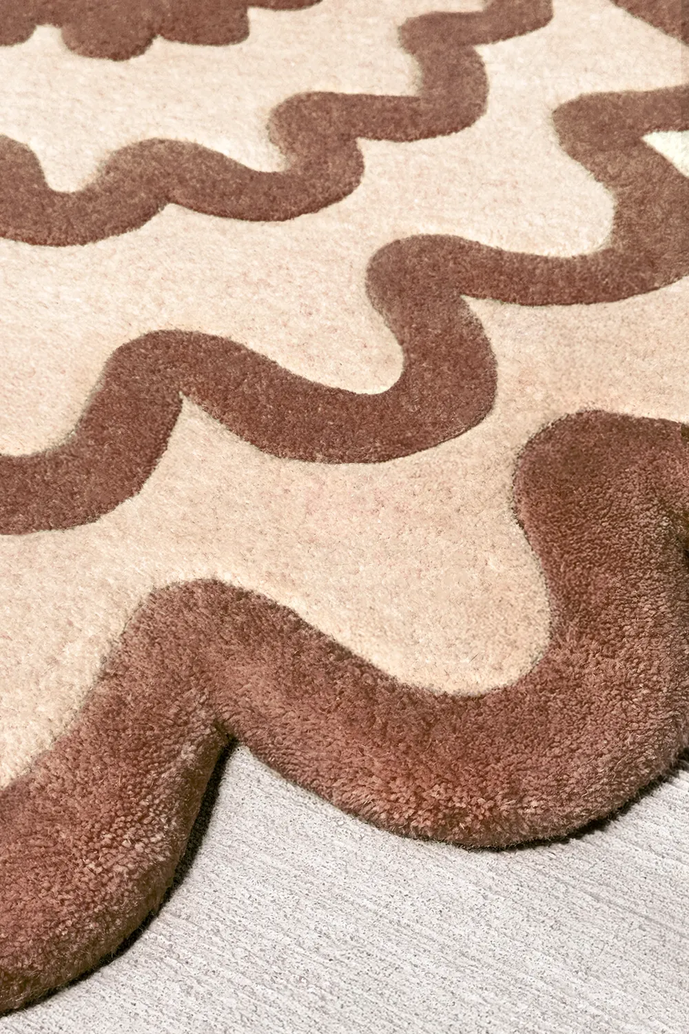 Burst Oval Hand-Tufted Wool Rug - Image 30