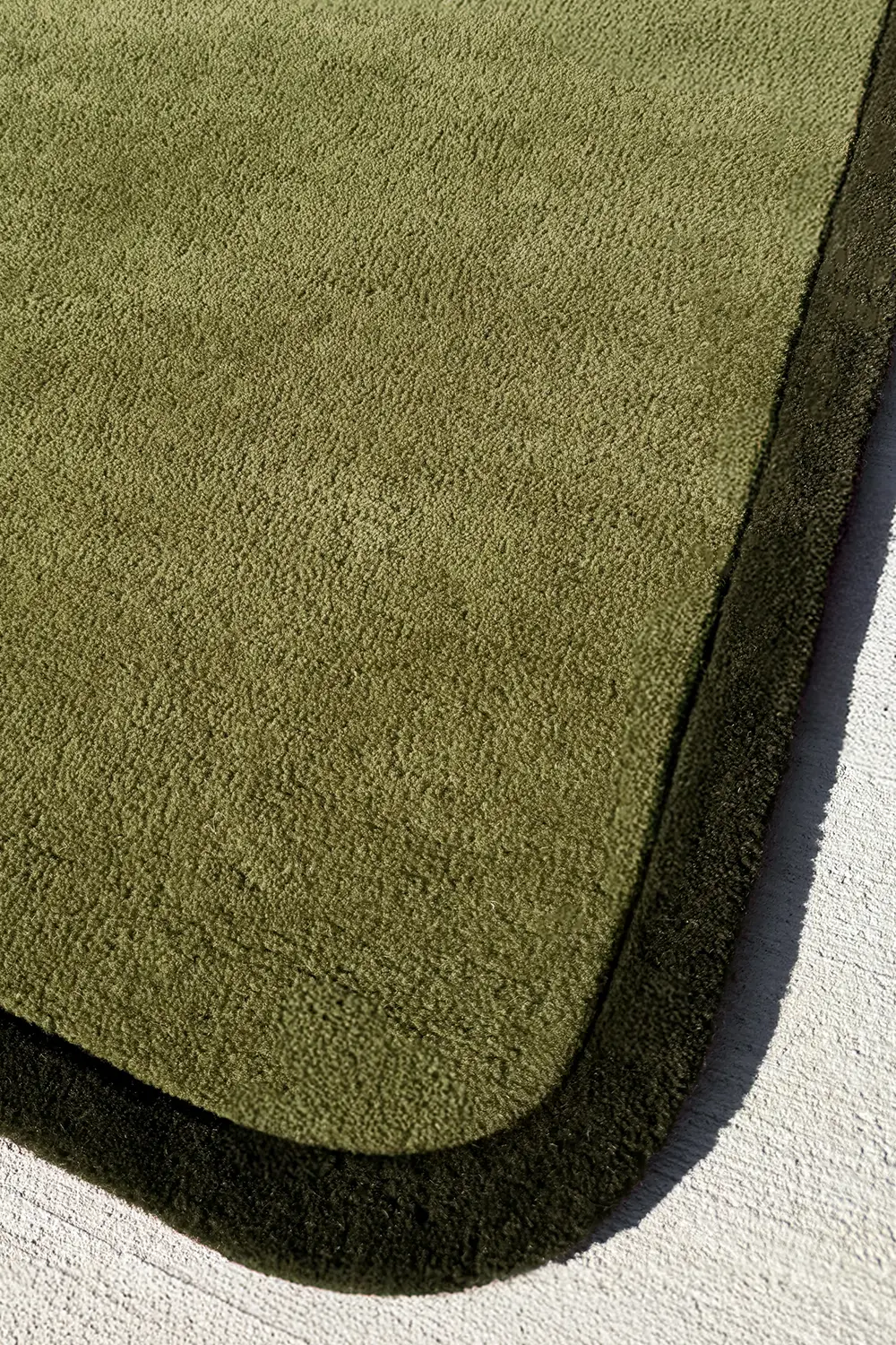 Contour Edge Hand-Tufted Wool Runner Rug - Image 2