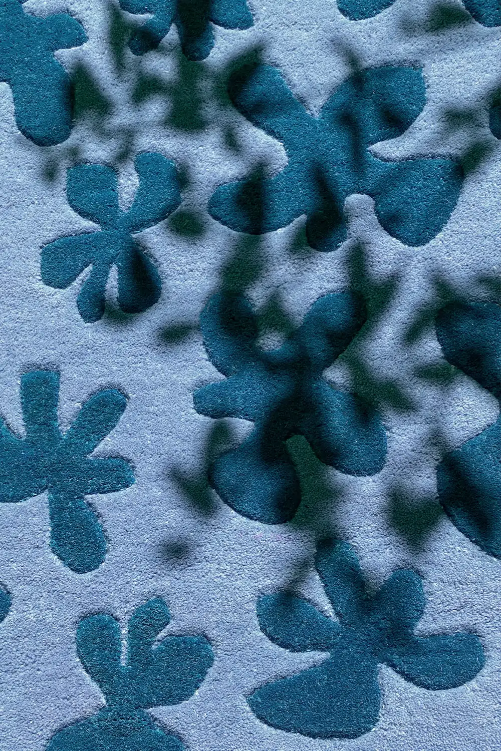 Floral Blossom Round Hand Tufted Wool Rug - Image 7