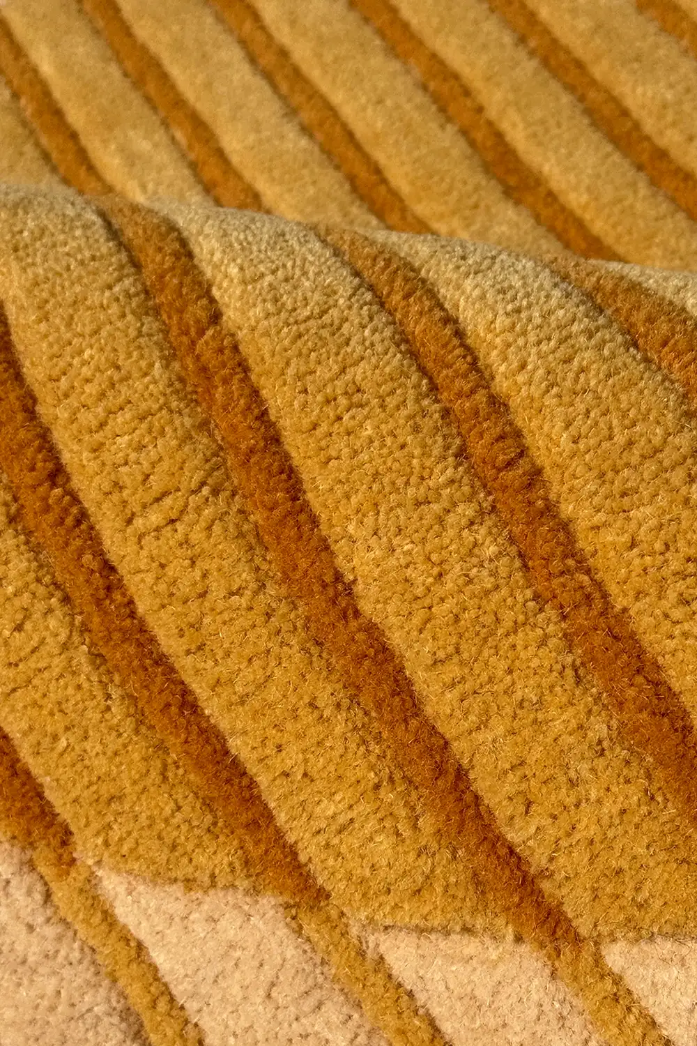 Golden Geometry Hand-Tufted Round Wool Rug - Image 6