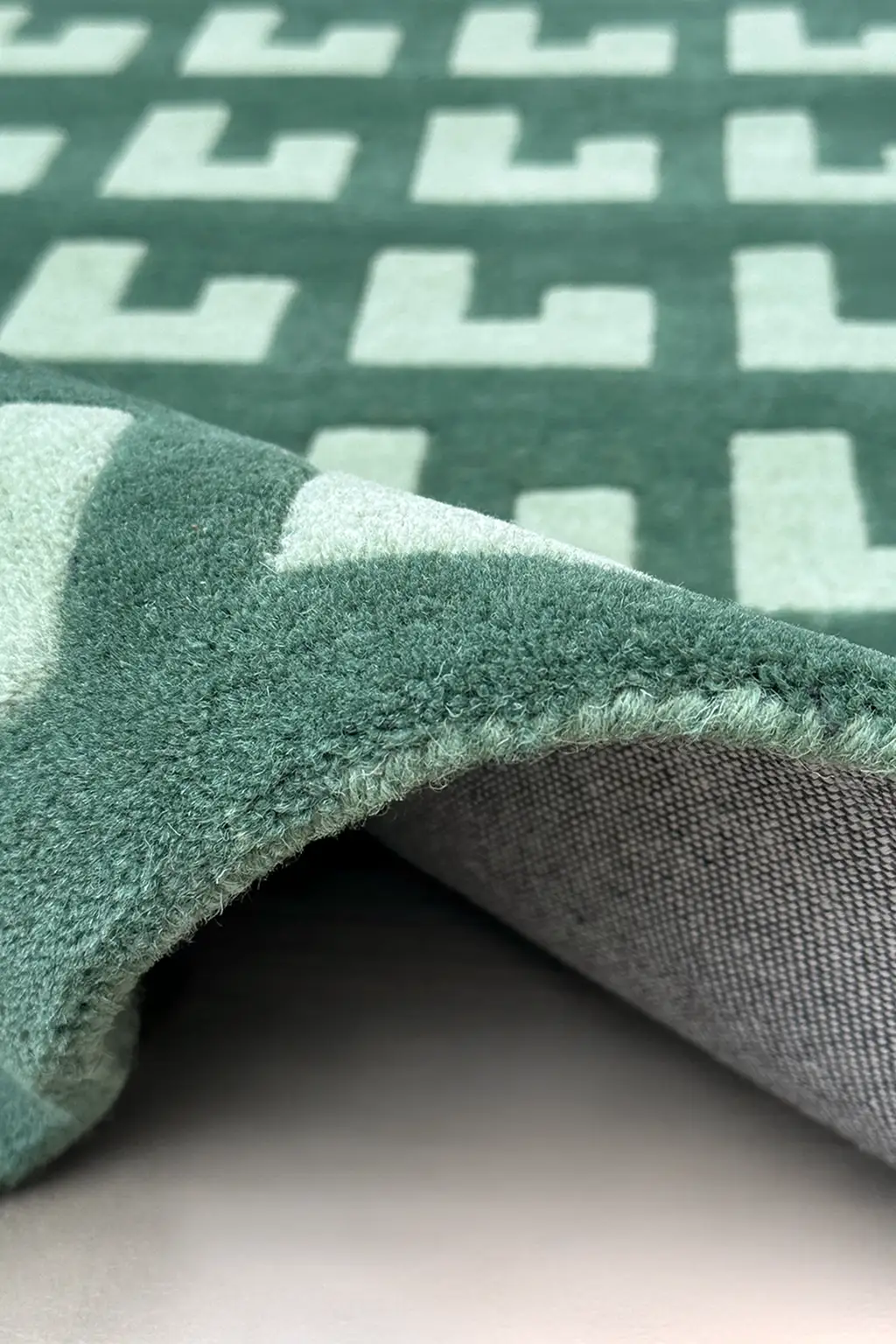 Gradino Hand-Tufted Wool Rug - Image 7