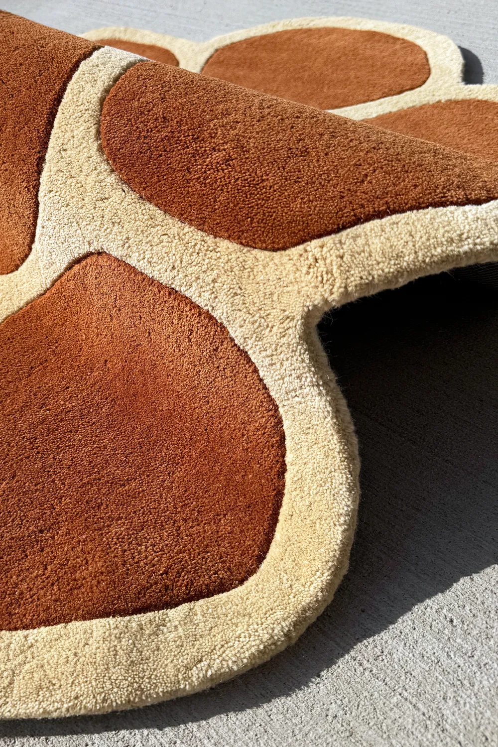 Honeycomb Hand-Tufted Wool Rug - Image 5