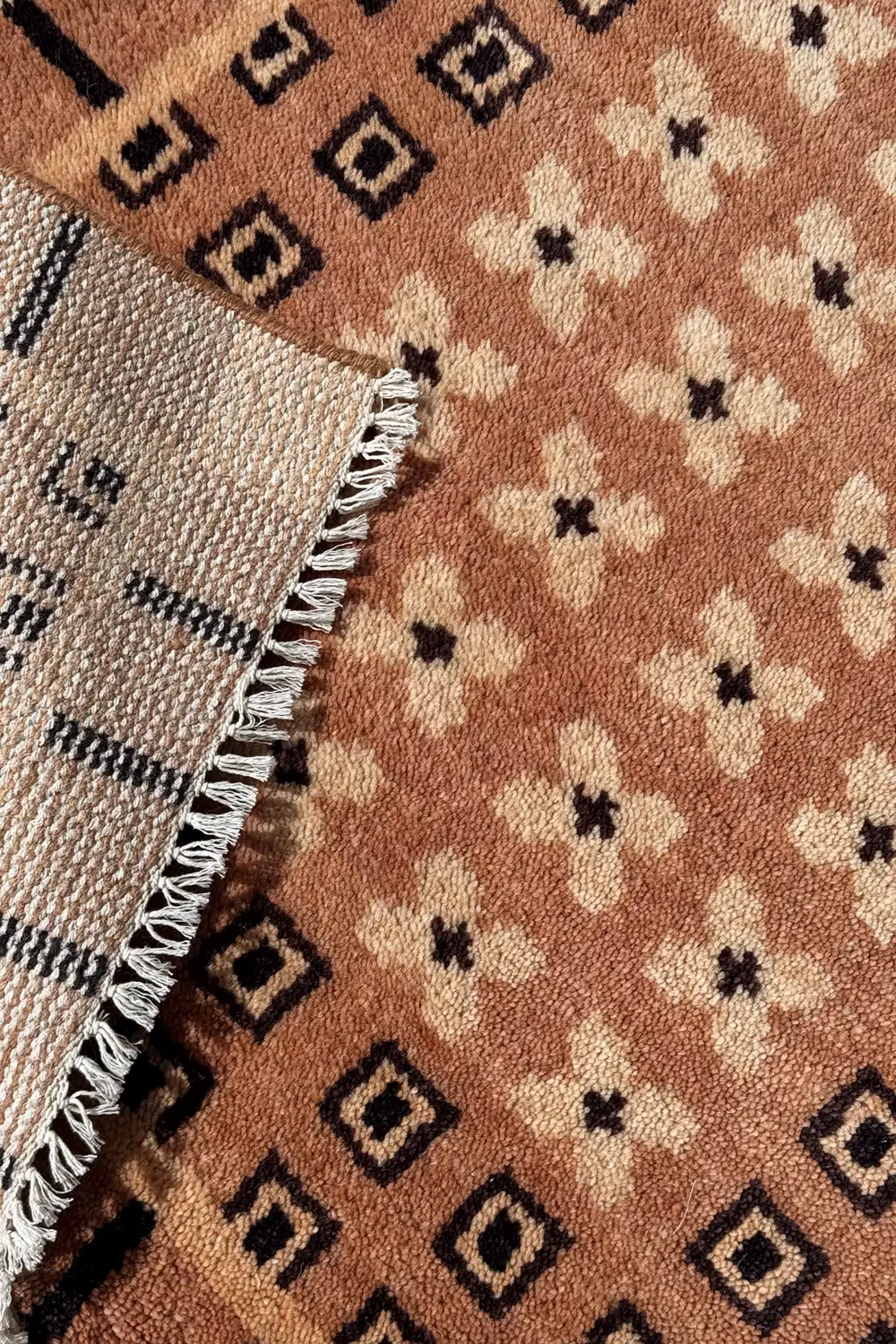 Desert Matrix Hand-Knotted Wool Rug - Image 3