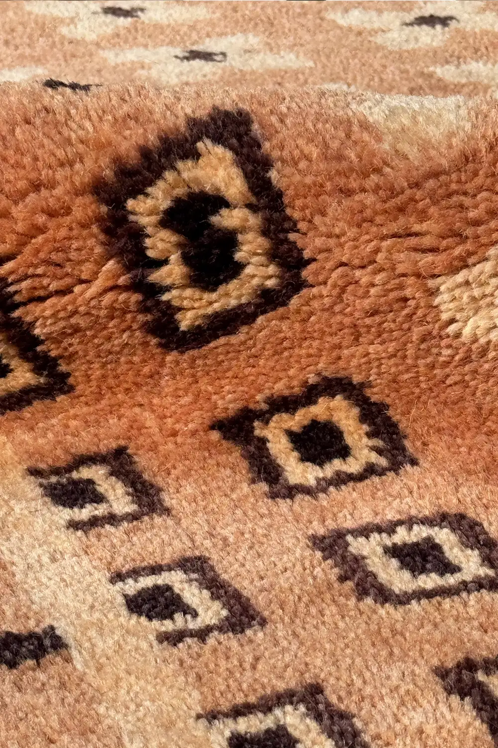 Desert Matrix Hand-Knotted Wool Rug - Image 4