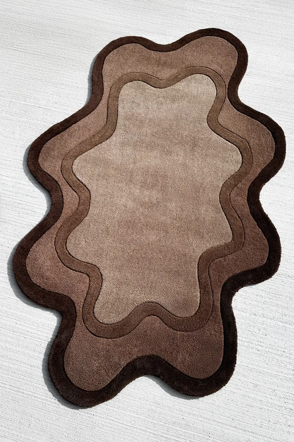 Puddle Organic Shaped Hand-Tufted Wool Rug - Image 8
