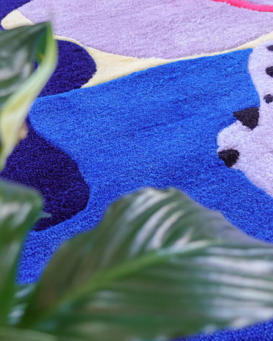 Retro-Futuristic Round Hand-Tufted Wool Rug - Image 6