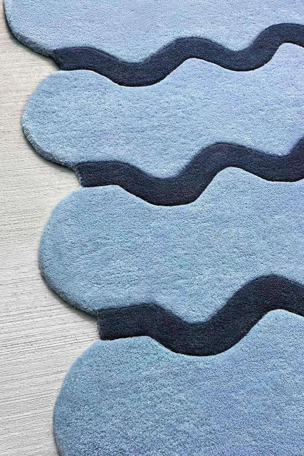 Sculpted Edge Hand-Tufted Wool Rug - Image 9