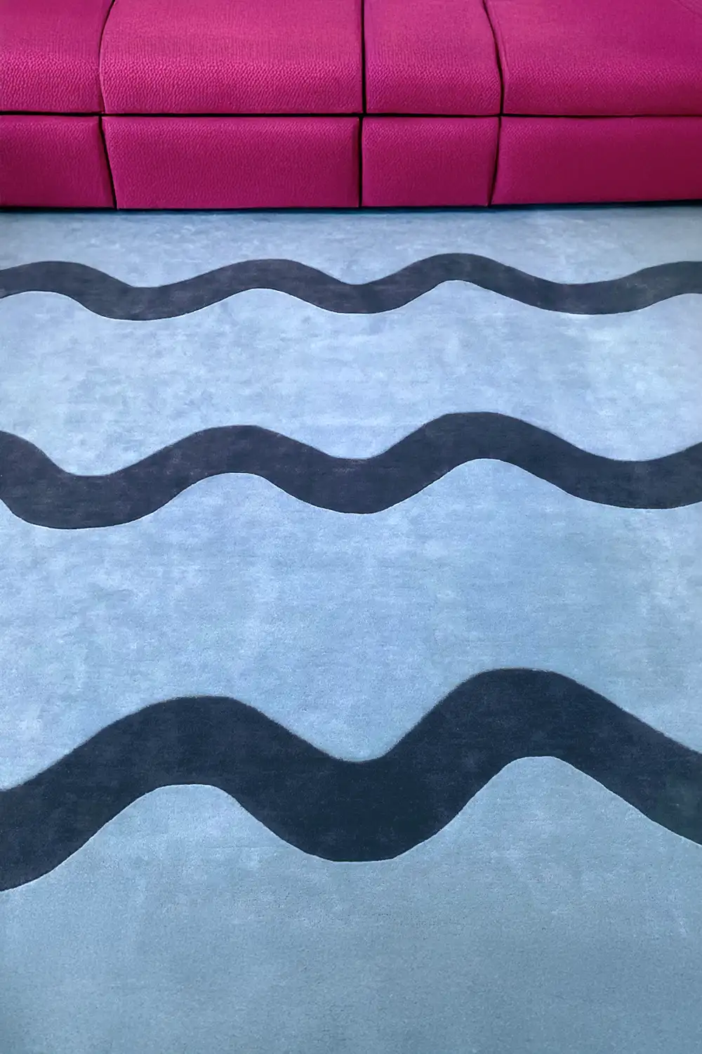 Sculpted Edge Hand-Tufted Wool Rug - Image 8