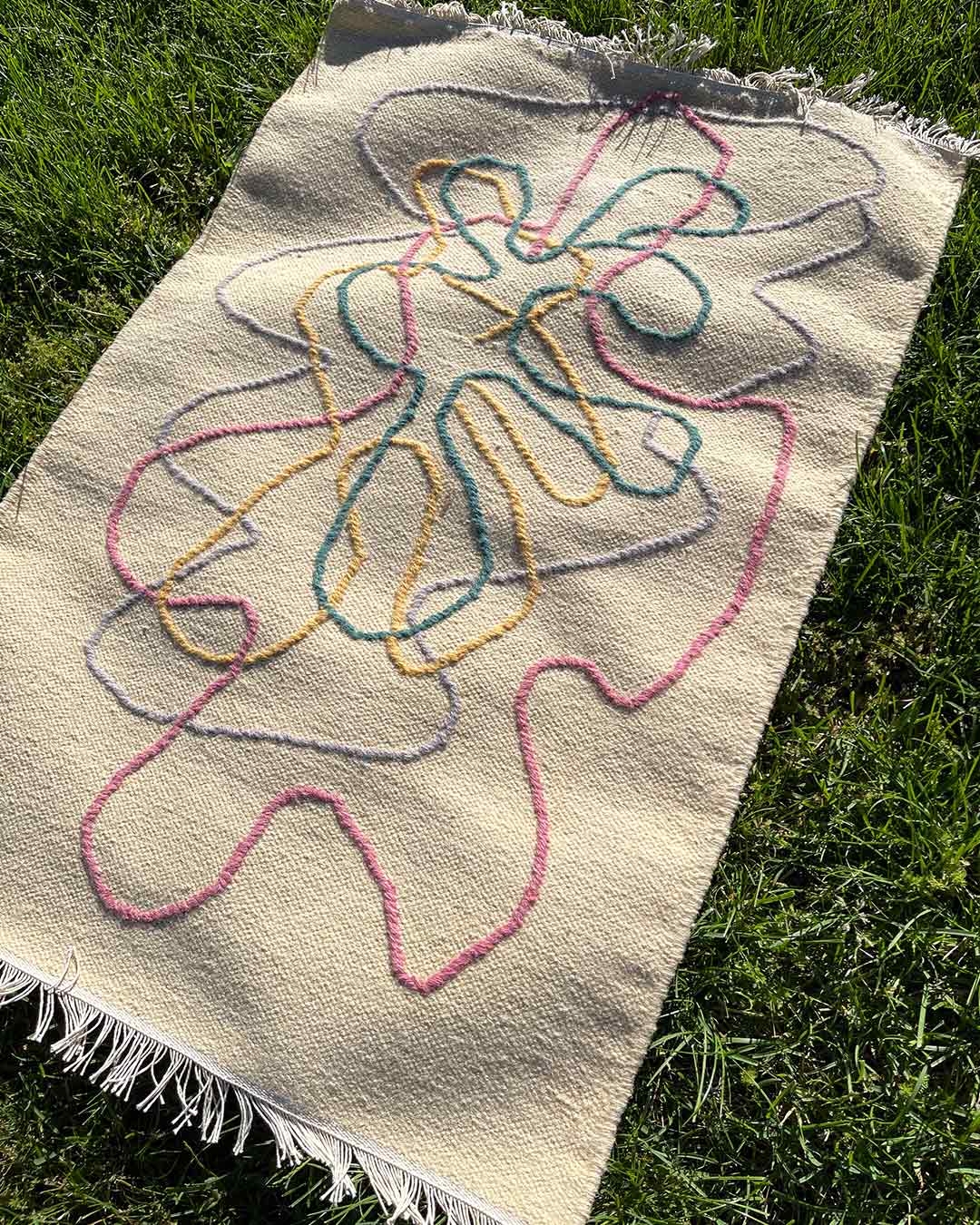 Squiggly Tan Woven Wool Rug - Image 4