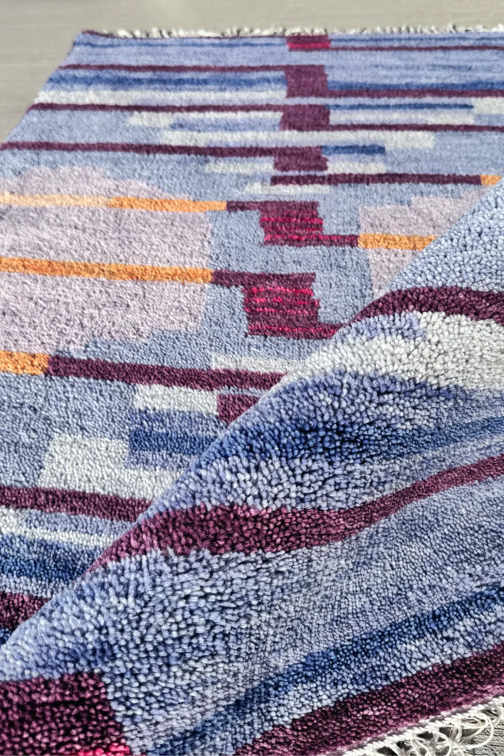 Twilight Reflection Hand-Knotted Wool Rug - Image 4